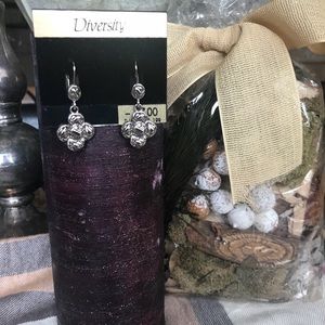 NWT SILVER TONE EARRINGS